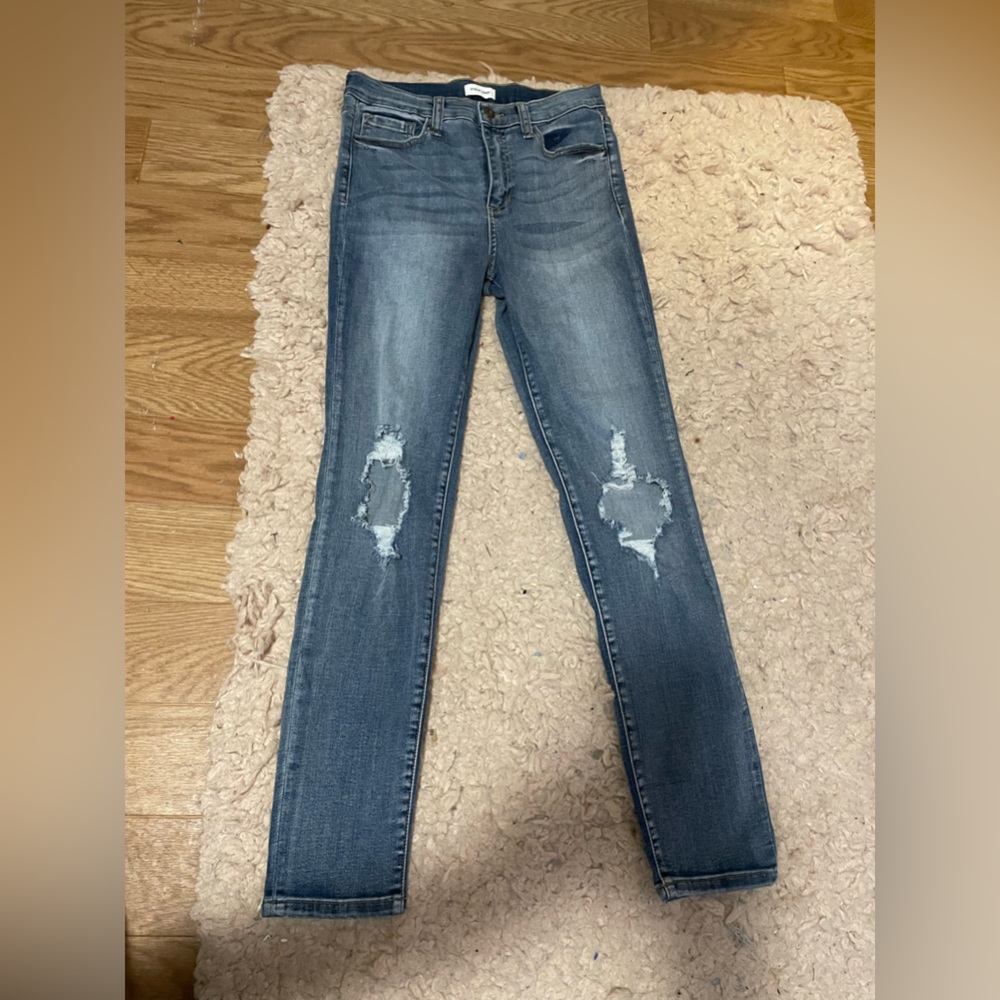 Sneak Peek Jeans